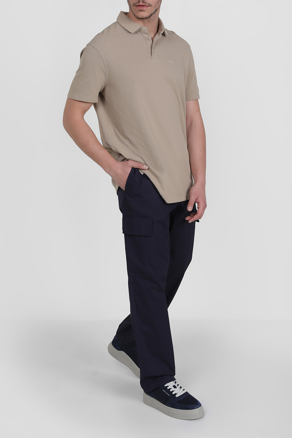 חולצת פולו קצרה